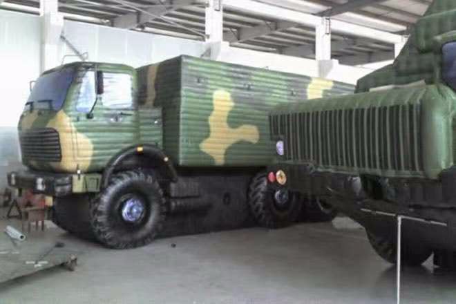团风大型军事车